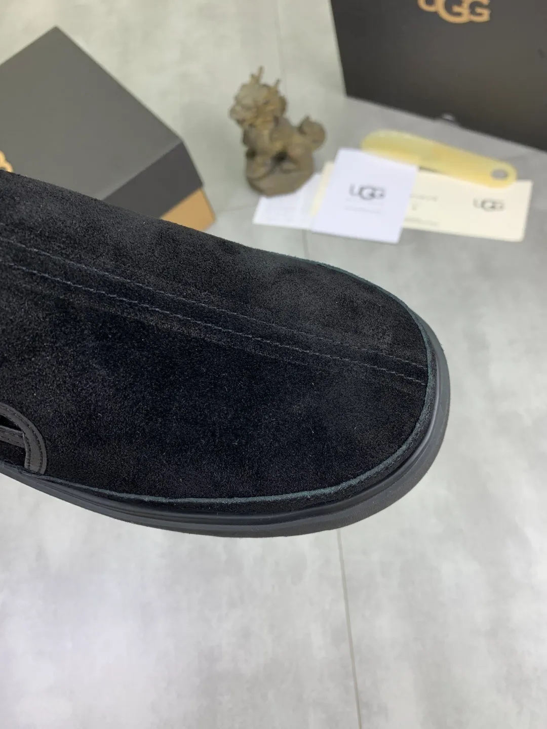 Men's men's shoes 💰P580 [New style] hot style 💰 versatile casual slip-on fur shoes 🆘 "Real Wool" [UGG] 👉 hot style men's shoes official website synchronization 🔰 quality [proud] is not comparable to the imitations in the general market 🌀 The upper is imported Italian frosted calfskin, and the lining: foot pad 🅰️ grade 🐑 real wool 👻 Only Grade A can show the effect The hand feels smooth and delicate 🔱The shoe shape is grand, only the factory can achieve it 🎄The perfect toughness of the original outsole 👻⬛️ can allow customers to bid farewell to one-time consumption. Real wool lining, super warm. Available in black or brown. Size: 39-44
